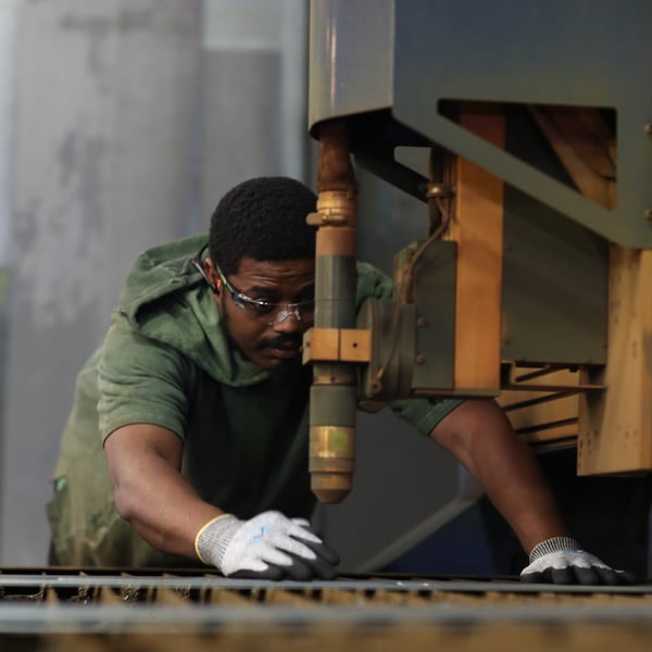 Understanding Dipped Gloves Polyurethane vs. Latex vs. Nitrile